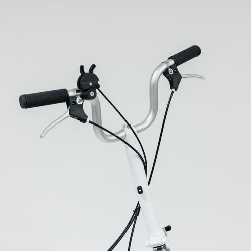 close up of brompton a line handlebars